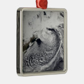 Cloudsimulatie van één dag 3 metalen ornament (Rechts)