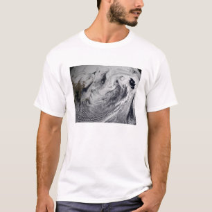 Cloudsimulatie van één dag t-shirt
