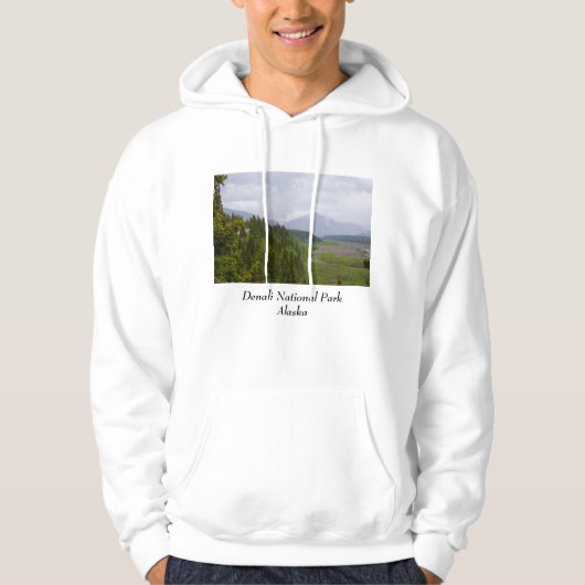 Cloudy in Denali Hoodie (Voorkant)