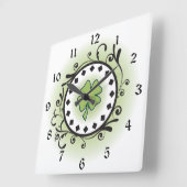 Clover and Vines Green, Black and White Irish Vierkante Klok (Hoek)