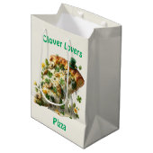 Clover Lovers Pizza St. Patrick's Day Medium Cadeauzakje (Voorkant Gekanteld)