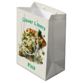 Clover Lovers Pizza St. Patrick's Day Medium Cadeauzakje (Achterkant Gekanteld)