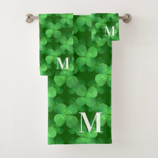 Clover Pattern Stylish Botanical Garden Monogram Bad Handdoek
