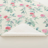 Clover, shamrock op beige. sherpa deken (3/4)