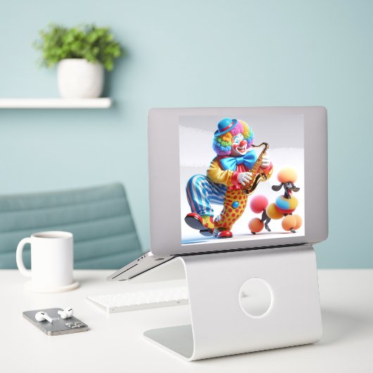 Clown met poedel en saxofoon van Natasha Us Sticker (Laptop op bureau)