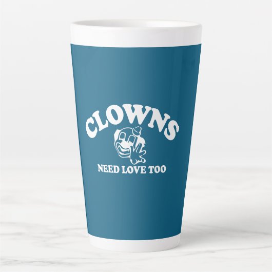 Clowns hebben ook liefde nodig latte mok (Voorkant)