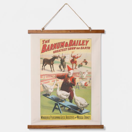 Clowns met optredende ganzen, hanen en ezels. hangend wandkleed (Voorkant)