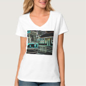 CLRV Neon bij stn Vrouwen V-Neck T-Shirt (Voorkant)