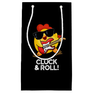 Cluck and Roll Funny Chicken Pun Dark BG Klein Cadeauzakje