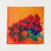 Cluster blauwe druif in oranje neonlicht. Voedsel  Wandkleed (Voorkant (horizontaal))