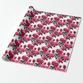 Clustered Red And Pink Roses On A Stark White  Cadeaupapier (Uitgerold)