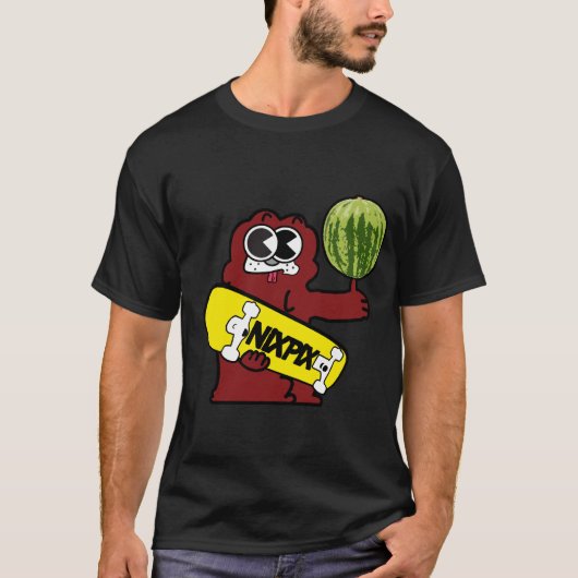 Clyde met Watermeloen en Nixpix Skateboard Logo T-shirt (Voorkant)