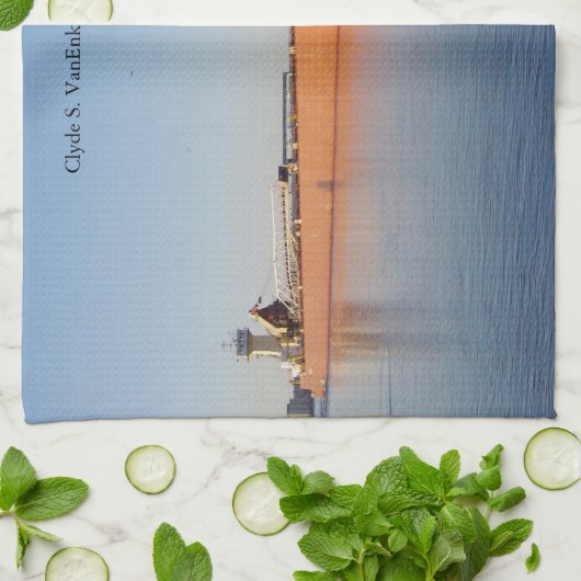 Clyde S. Van Enkevort & Erie Trader keukenhanddoek (Gevouwen)