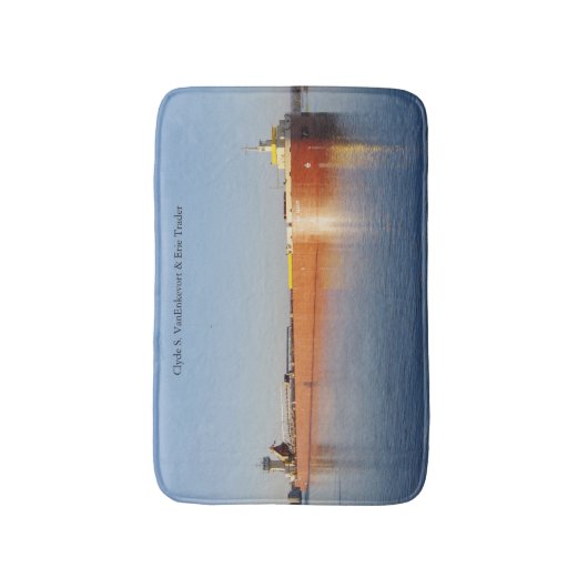 Clyde S. VanEnkevort & Erie Trader Badmat (Voorkant Verticaal)