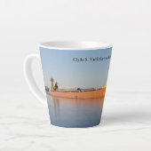 Clyde VanEnkevort & Erie Trader latte mok (Linkerhoek)