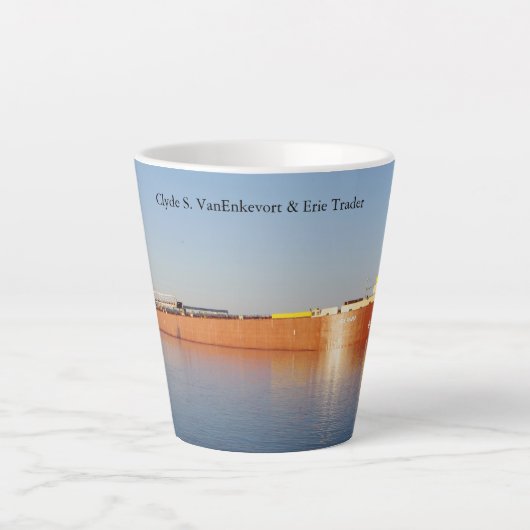 Clyde VanEnkevort & Erie Trader latte mok (Voorkant)