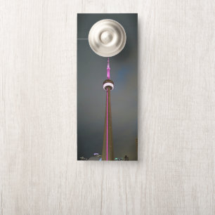CN Tower stoort niet door RoseWrites Deurhanger