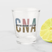 CNA Certified Nursing Assistant Cheetah Print Shot Glas (Voorkant)