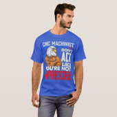 CNC Machinist Grappige Computer Geek T-shirt (Voorkant volledig)