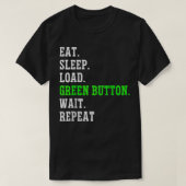 CNC Operator Machinist Funny Green Button T-shirt (Design voorkant)