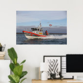 Coast Guard 45-voet responscabine medium Poster (Thuiskantoor)