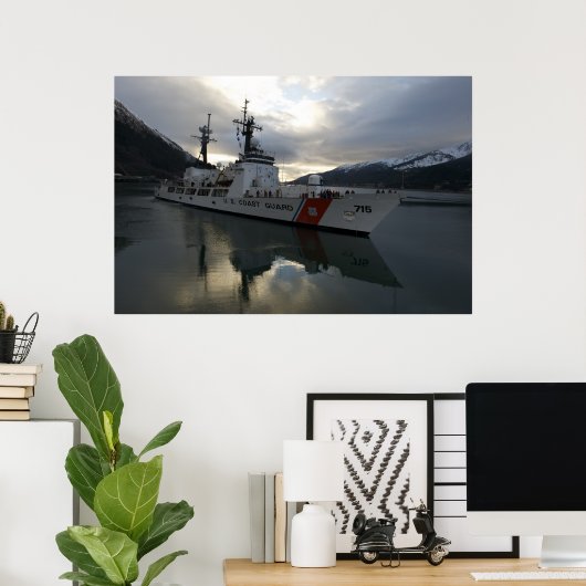 Coast Guard Cutter Hamilton Poster (Thuiskantoor)