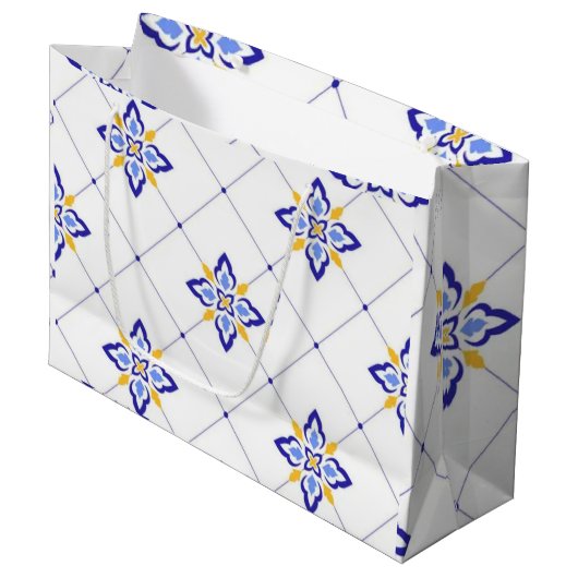Coastal Blossom Minimal Blue Modern Mediterranean Groot Cadeauzakje (Voorkant Gekanteld)