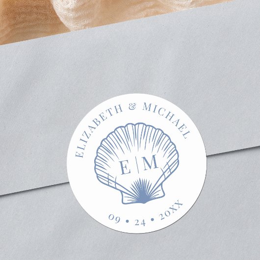 Coastal Blue Beach Shell Monogram Huwelijk Ronde Sticker