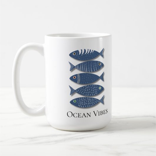Coastal Blue Fish Pattern on Beige Background Koffiemok (Links)