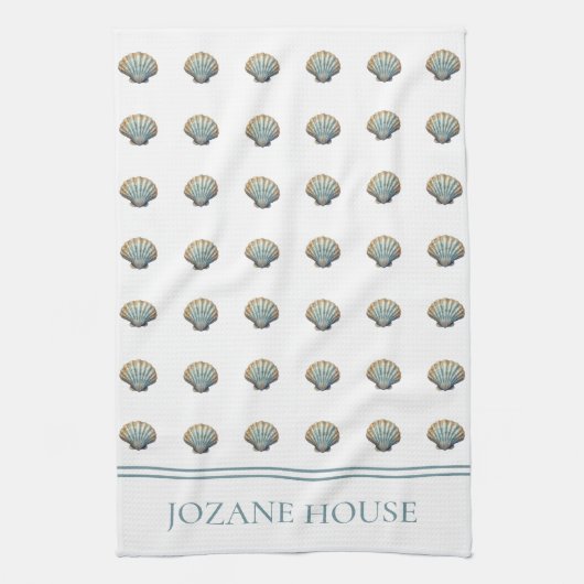 Coastal Blue Scallop Seashell Personalized Theedoek (Verticaal)