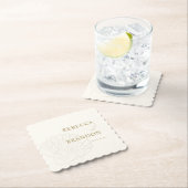 Coastal Ivory & Gold Hand Drawn Seashell Wedding Kartonnen Onderzetters (Insitu)