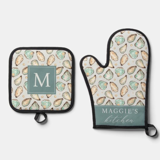 Coastal Oyster Shell Monogram Ovenwant & Pannenlap Set (Voorkant)