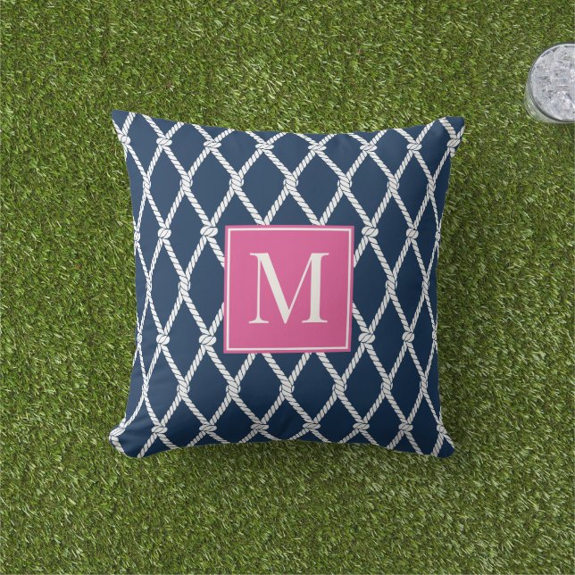 Coastal Preppy Nautical Monogram – Navy & Hot Pink Buitenkussen (Gras)