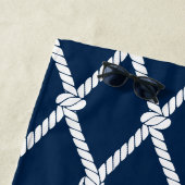 Coastal Preppy Nautical Monogram  – Navy & Pink Strandlaken (In situ)