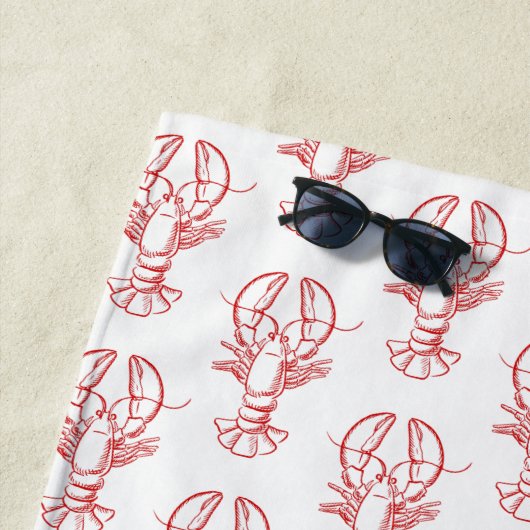 Coastal Red Lobsters op White Monogram Strandlaken (In situ)