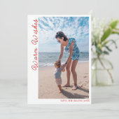 Coastal Red Warm Wishes Two Beach Family Photo  Feestdagenkaart (Staand voorkant)