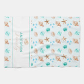 Coastal Seashell Beach House Decor Family Name Theedoek (Horizontaal)