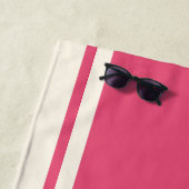 Coastal Stripe Beach Towel - Raspberry & Cream Strandlaken (In situ)