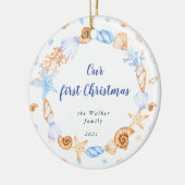 Coastal Zee Shell Onze Eerste Kerstfoto Keramisch Ornament (Links)