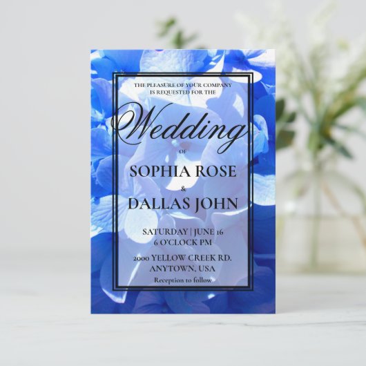 Cobalt blue floral elegant blue hydrangeas Wedding Kaart (Staand voorkant)