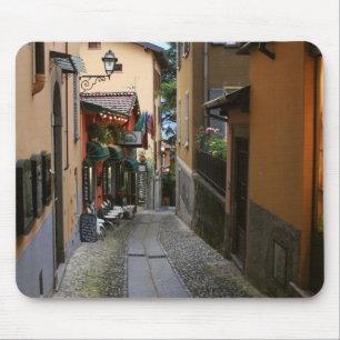 Cobblestone Street in Bellagio Muismat