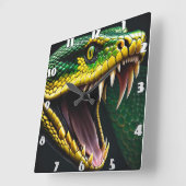 Cobra slang met levendige groene en gele schubben vierkante klok (Hoek)