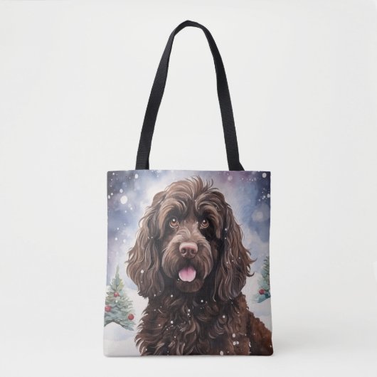 Cockapoo Chocolade Hond in een Winter Scene Tote Bag (Voorkant)