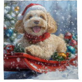Cockapoo Dog in Sledge Laat het Sneeuw Kerstmis Douchegordijn (Voorkant)