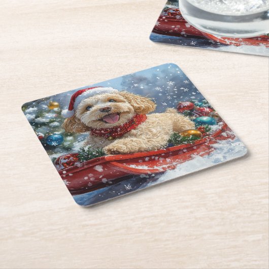 Cockapoo Dog in Sledge Laat het Sneeuw Kerstmis Kartonnen Onderzetters (Schuin)
