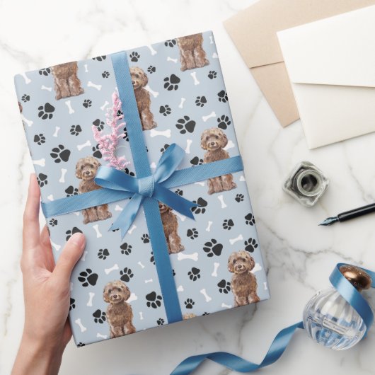 Cockapoo Dog Paw Print Pattern op Silver Blue Cadeaupapier (Geschenken)