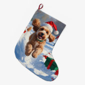 Cockapoo hardlopen in de sneeuw met kerst Pet Grote Kerstsok (Voorkant (Hangend))