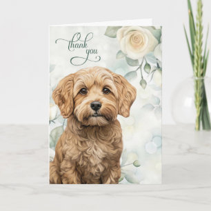 Cockapoo-hond met witte rozen en saliegroen bedankkaart