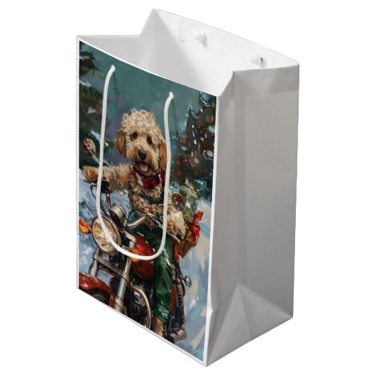 Cockapoo-hond rijdt op motorfiets met Kerstmis Medium Cadeauzakje (Voorkant Gekanteld)
