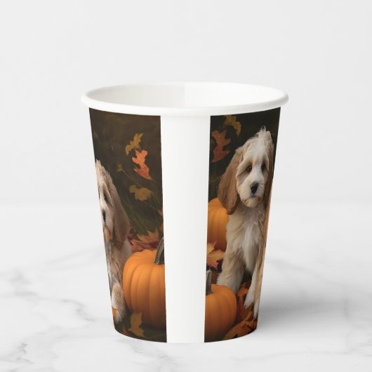 Cockapoo Puppy Herfst Delight Pompoen Papieren Bekers (Links)